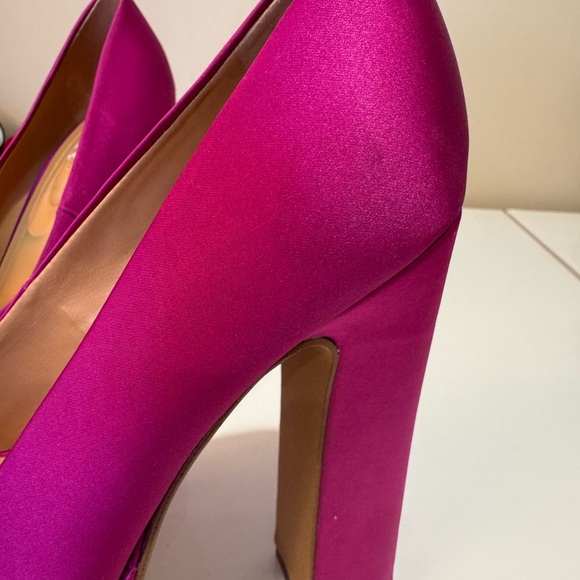 Jessica Simpson Glynis Fuchsia Platform Heels - Picture 8 of 8